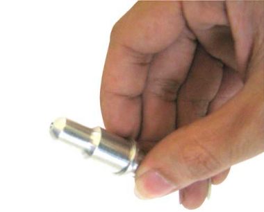 Kỹ thuật gắn lưỡi dao cắt decal máy cắt decal Trung Quốc